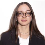 Profesora de primaria y ESO, disponible para todas las asignaturas y edades, excepto biología y física y química.
